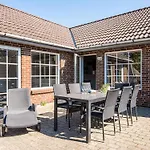 Luxury Retreat With Pool - By Traum